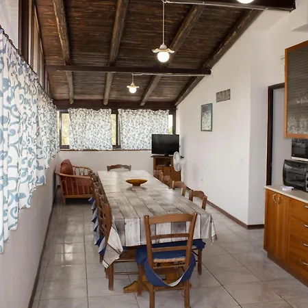 Casa de Férias Bellajo - Rustiche Con Piscina