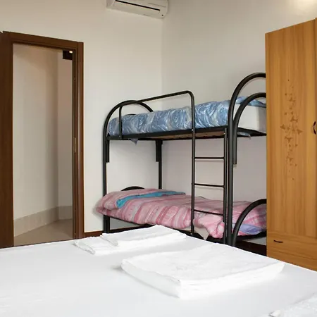 Dom wakacyjny Bellajo - Rustiche Con Piscina