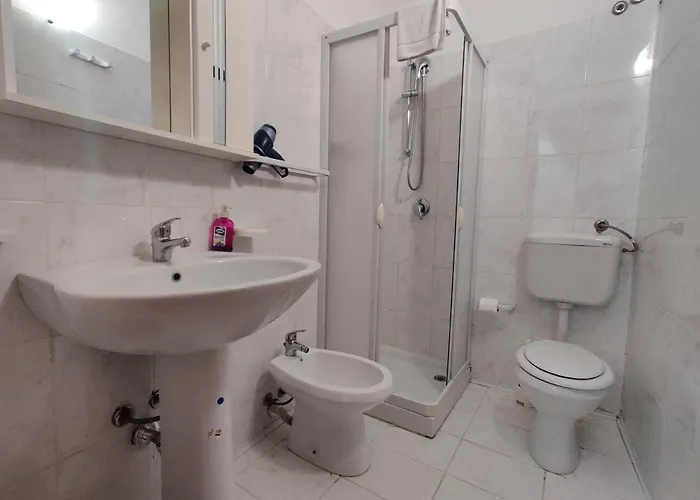 Feriehus Bellajo - Rustiche Con Piscina *