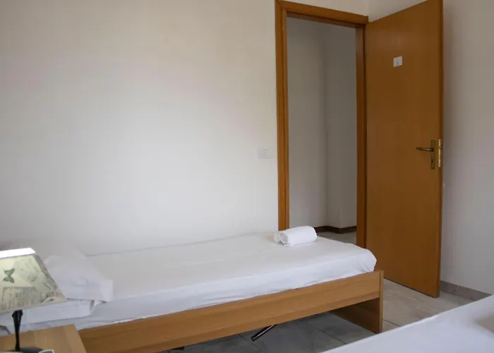 Feriehus Bellajo - Rustiche Con Piscina
